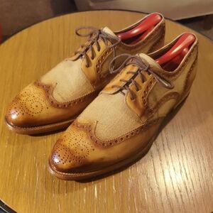 Men's Tan & Brown Brogue Oxford Shoes. Size 8